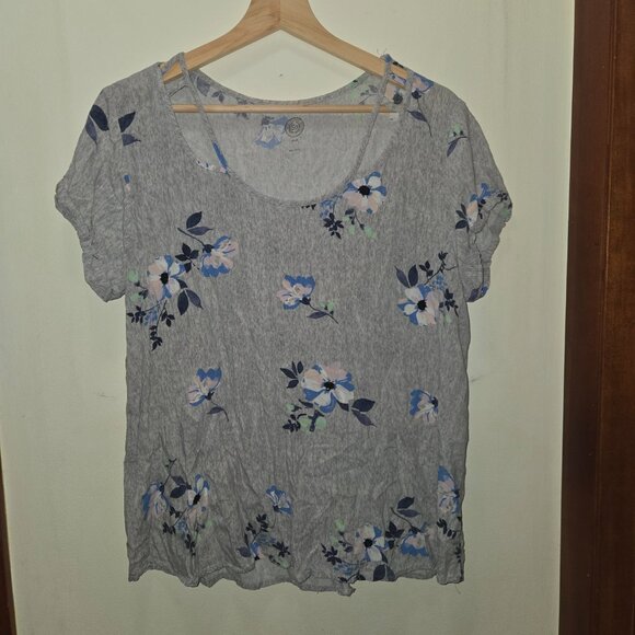 Womens T - Picture 2 of 2